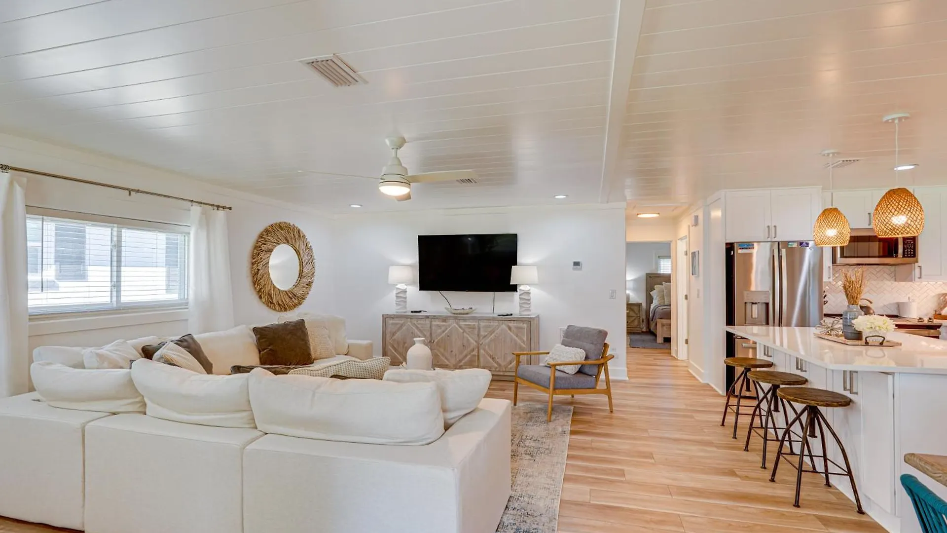 Walk To Beach Chic Pcb Getaway With Yard Panama City Beach Ηνωμένες Πολιτείες της Αμερικής